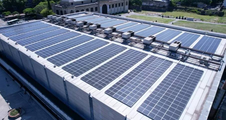 paneles solares en la rural